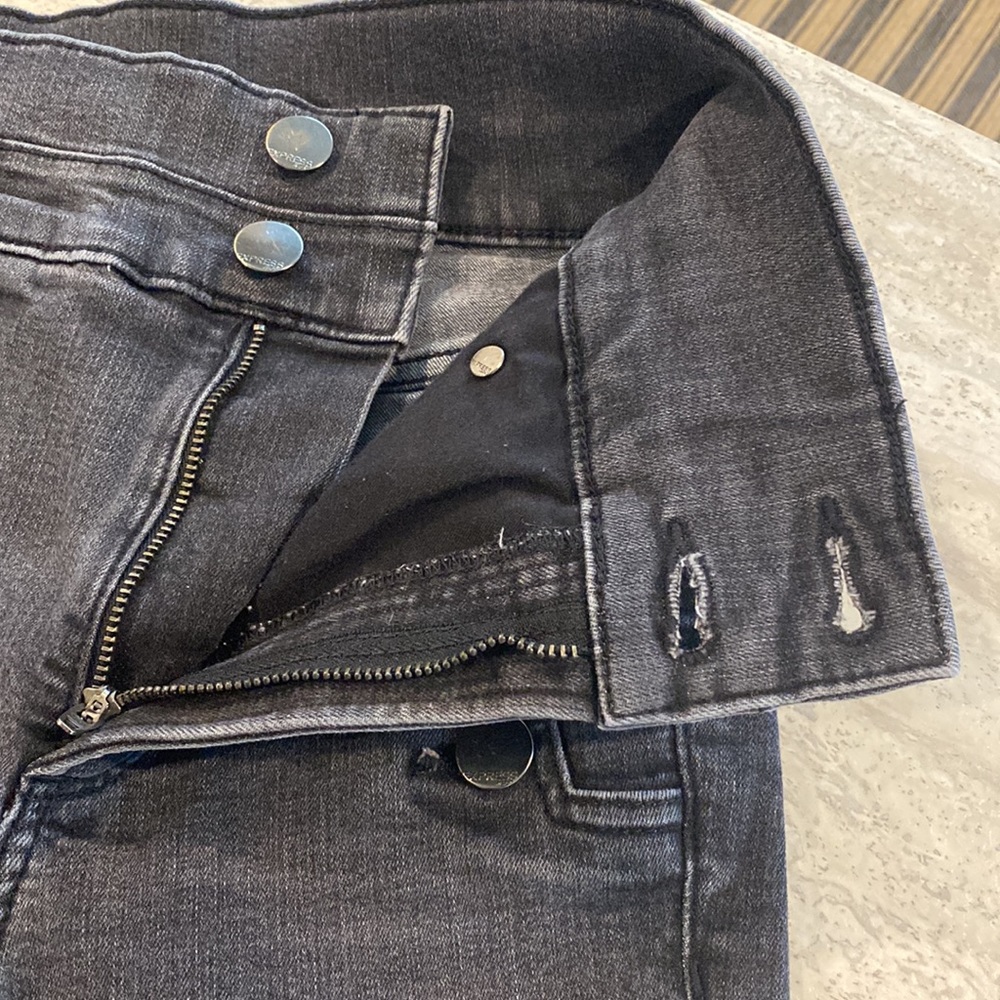 Black Denim Express Skinny Jeans, Size 00R - Picture 5 of 7